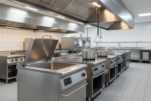 Как увеличить производительность кухни в 2 раза: роль промышленной сковороды в экономике общепита