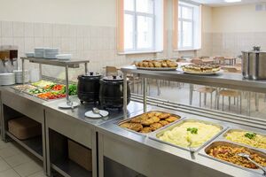 От входа до кассы без пробок: проектируем маршрут посетителя в столовой