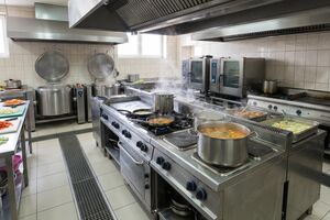 Когда меню не меняется годами: как технические ограничения тормозят развитие столовой