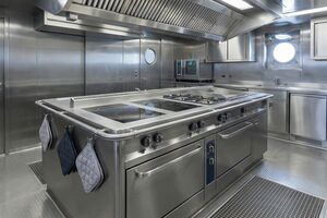 Сколько конфорок нужно для камбуза: выбираем правильную судовую плиту