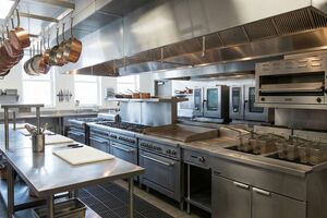 Безопасность и скорость: как расположение оборудования влияет на работу горячего цеха